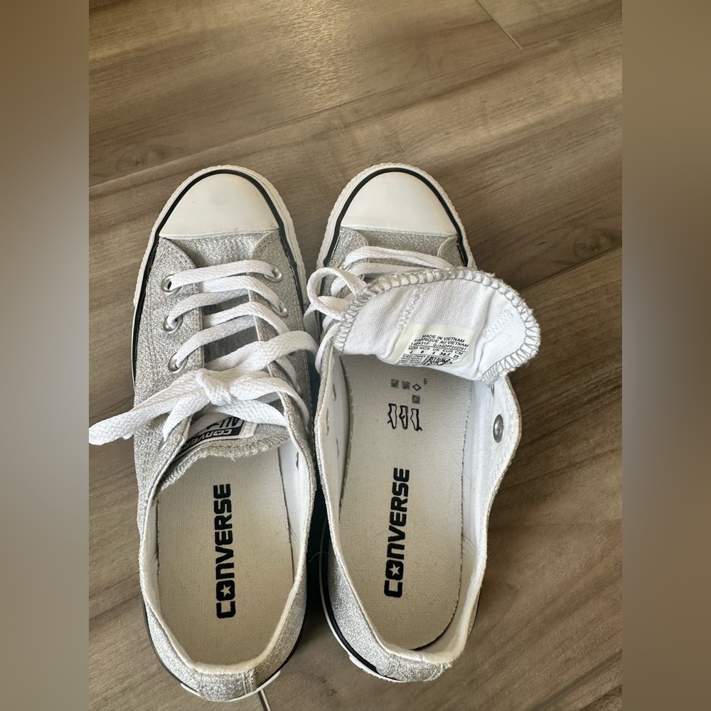 Converse - Picture 4 of 7